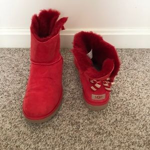 Red Ugg Short Boots Size 10 With Bow